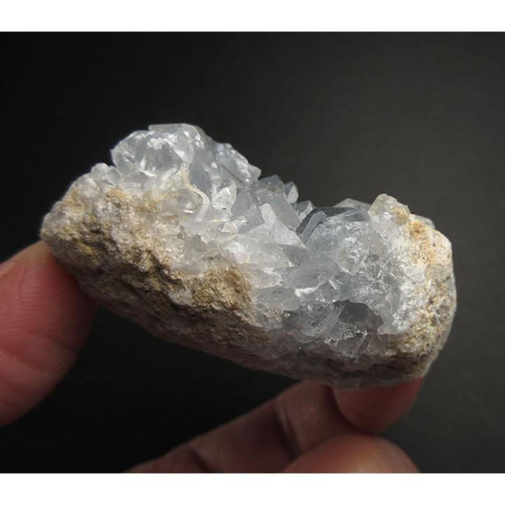 ✨️最終値下げ✨️ 【天然石】虹入り‼︎ 原石　クラスター　セレスタイト① セレスタイト原石 120g 虹あり 神聖なる天上の世界限りない解放感と