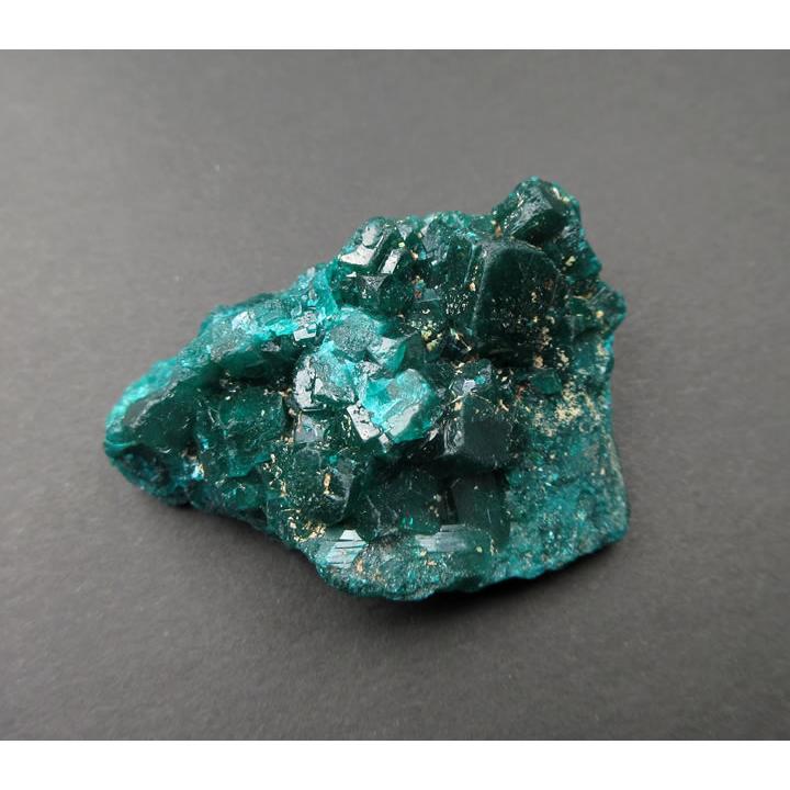 ダイオプテーズ 原石 27g 透明感のある深いグリーンの結晶が大変美しい