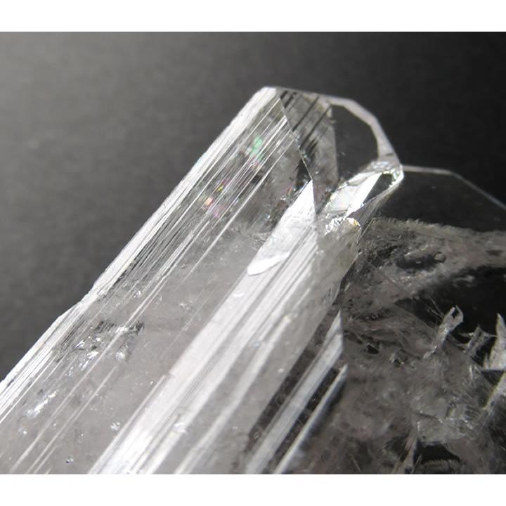 ピンクダンビュライト結晶 高品質 透明 原石 虹あり danbu201