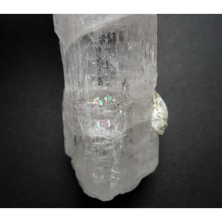 ピンクダンビュライト結晶 虹あり 高品質 パワーストーン 天然石