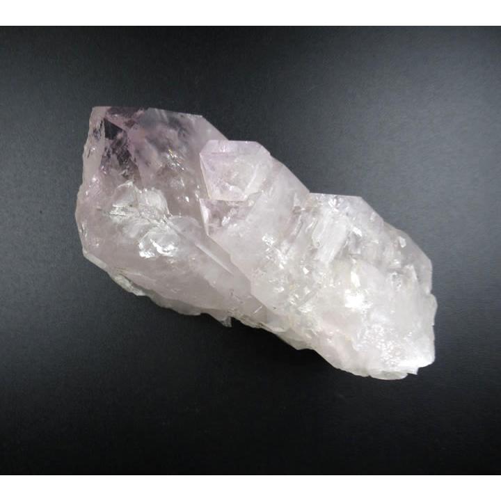 ガネーシュヒマール水晶 アメジスト カシードラル 550g 虹あり 大変