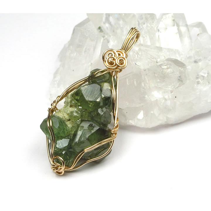 宝石質デマントイドガーネット クラスター マダガスカル産 14KGF