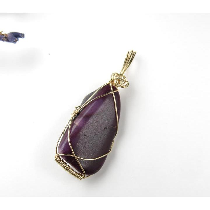 スギライト 14kgf P1sugi005 スピリチュアルな保護と浄化 ペンダント 内なる成長 愛の光の灯台となる 最大48 Offクーポン ペンダント