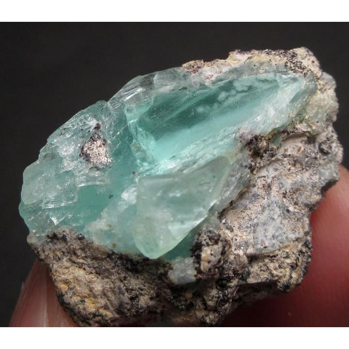 フォスフォフィライト原石 10.07ct 母岩付き ☆心の安らぎと豊かさ