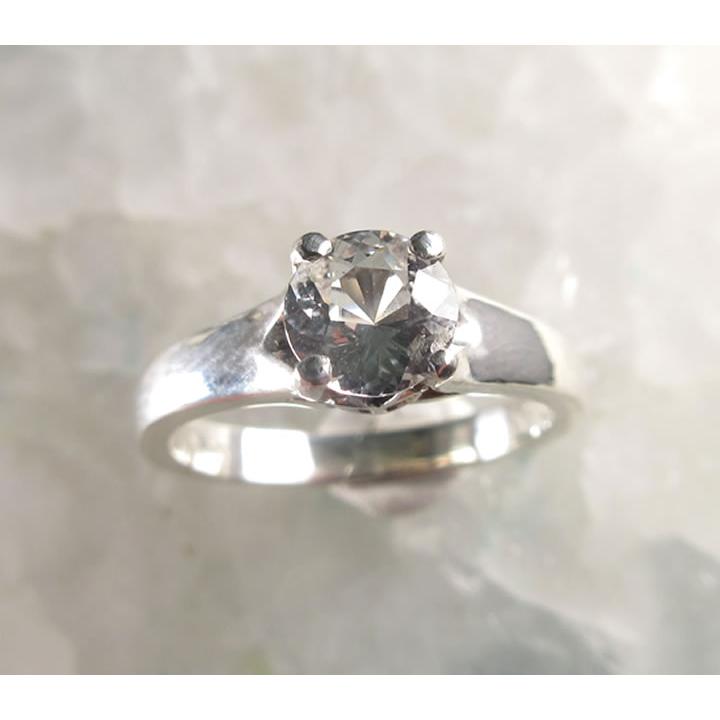フェナカイト 0.64ct リング6mm ヘブンアンドアース社 オールドストック 稀少 アフリカンクリアフェナカイト サイズ変更無料 最高の波動 R1ph218の画像