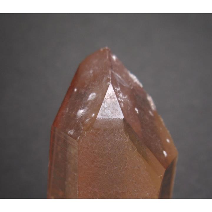 タンジェローズクォーツ 49.2g 虹あり 愛と生命力の女神の石