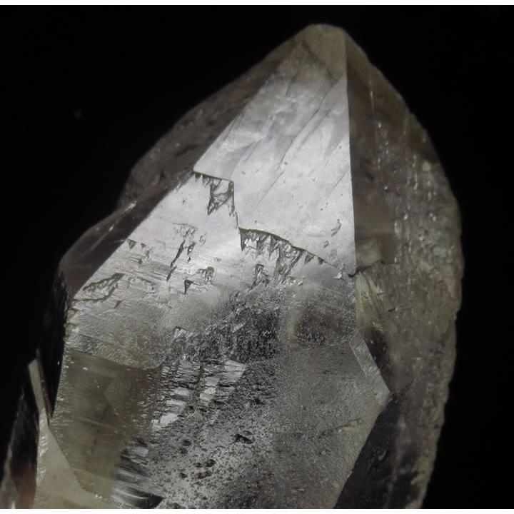 トライゴーニッククォーツ 水晶 大変稀少なシトリン 虹あり 539g 非加熱未処理 高次の意識の覚醒と悟り シャーマニックワークに理想的 tri059 トライゴーニッククォーツ 水晶 大変稀少なシトリン 虹あり 539g 非加熱未処理 高次の意識の覚醒と悟り シャーマニックワークに理想的 tri059