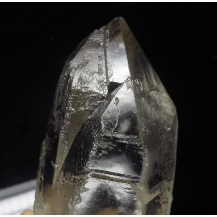 トライゴーニッククォーツ 水晶 大変稀少なシトリン 虹あり 539g 非加熱未処理 高次の意識の覚醒と悟り シャーマニックワークに理想的 tri059 トライゴーニッククォーツ 水晶 大変稀少なシトリン 虹あり 539g 非加熱未処理 高次の意識の覚醒と悟り シャーマニックワークに理想的 tri059