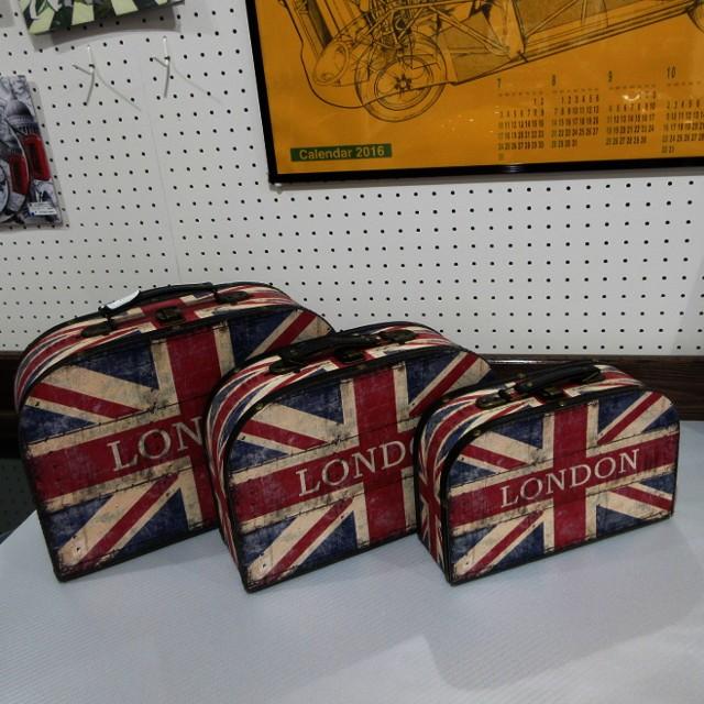 ユニオンジャック柄 LONDON かまぼこ形木製トランク 3点セット ユニオンジャック柄 LONDON かまぼこ形木製トランク 3点セット