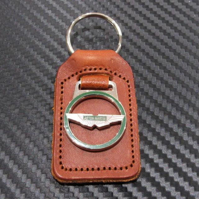 ASTON MARTIN アストンマーティン レザーキーリング ／ ブラウン