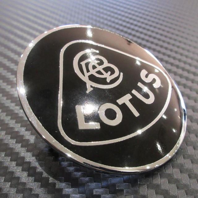LOTUS ロータス 純正 ノーズバッジ ブラック＆シルバー 旧ロゴタイプ