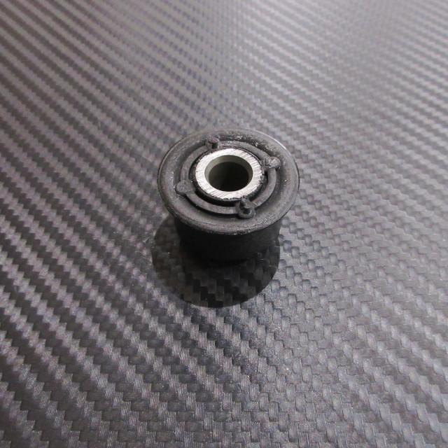 LOTUS純正 ウィッシュボーンブッシュ ブラック ショート