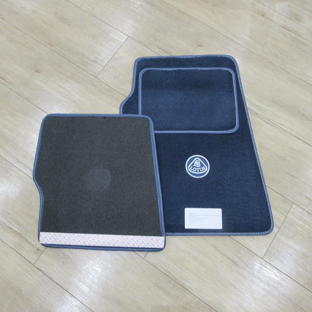 英国製フロアマット エリーゼ・エキシージMk2以降用 ネイビー