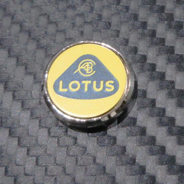 ロータス LOTUS エナメル ピンバッチ ピンバッジ 英国製　クラシックカー ロータス LOTUS ピンバッジ 丸型 マグネット : AC MINDS AUTOJUMBLE