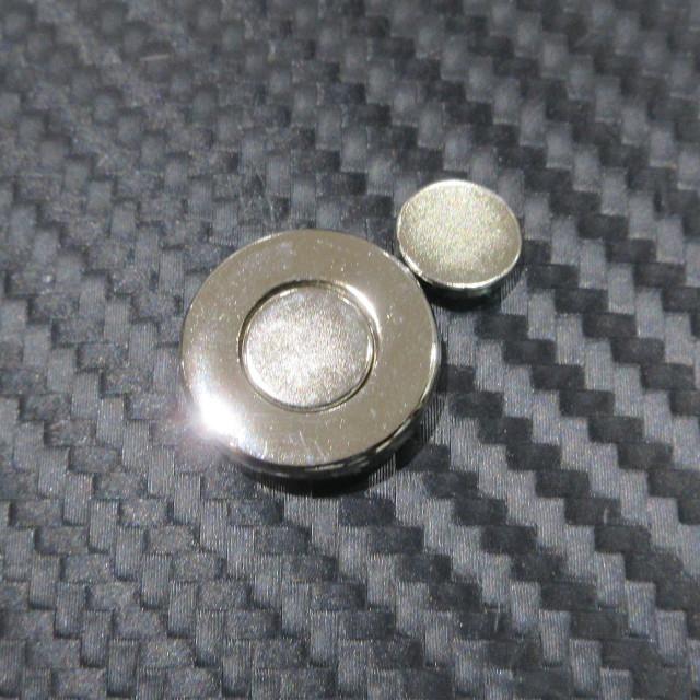 ロータス LOTUS ピンバッジ 丸型 マグネット : AC MINDS AUTOJUMBLE