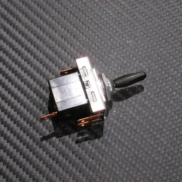 NEWOLD STOCK LUCAS ON／ON トグルスイッチ 31780 : AC MINDS