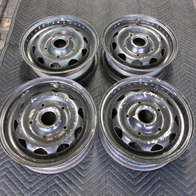 ロータスエラン UNDO センターロック三角形ホイールナット4個セット LOTUS ロータス 純正 ノックオン ホイール 4本セット ／ Elan Sr2-4用