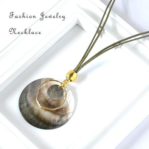 ネックレス ロング 大ぶり 天然素材 シェル 貝 ボリューム グリーン 30代 40代 50代 60代 コスチュームジュエリー Ge8612 アクセサリーウインドミル 通販 Yahoo ショッピング