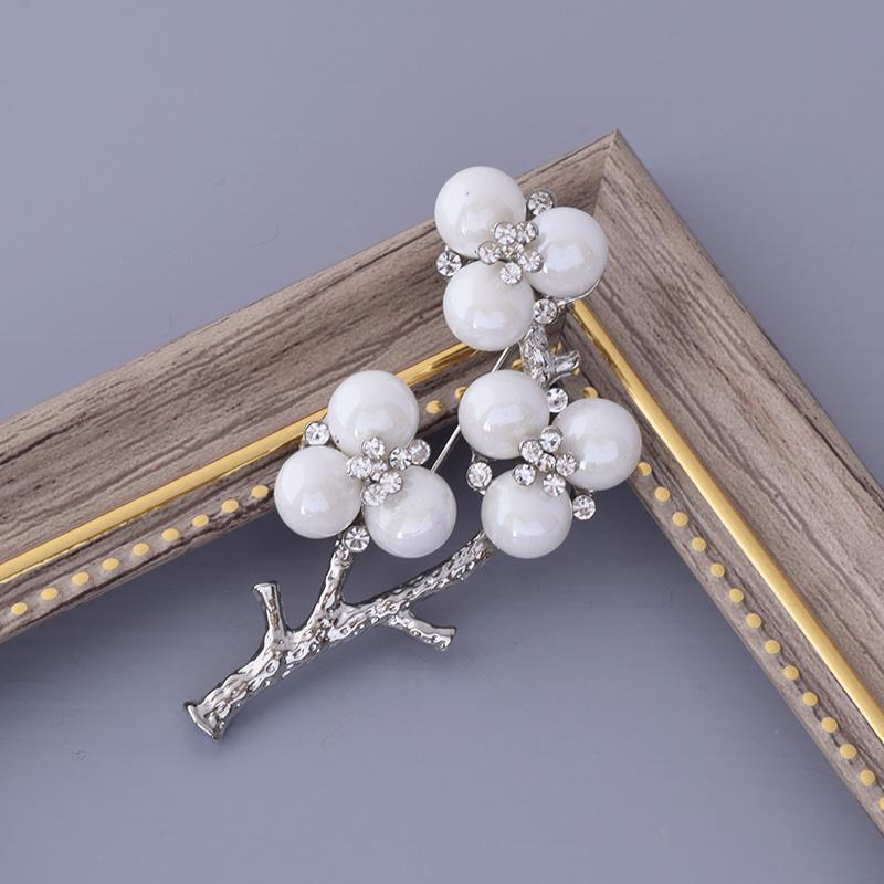 ブローチ 桜 花 フラワー パール グレーパール 入学式 卒業式 上品  