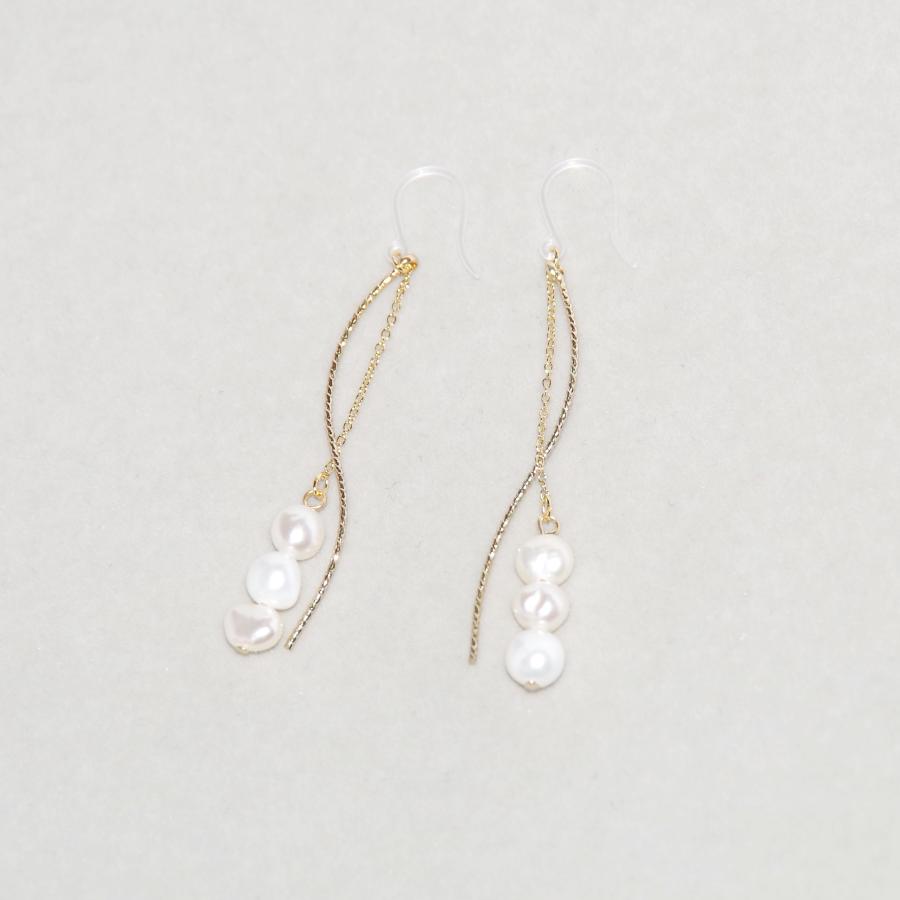 ピアス レディース 日本製 樹脂ピアス 淡水パール ふんわり サージカル  