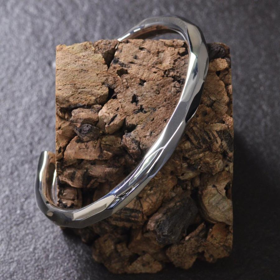 バングル メンズ プラチナ 太め Pt900 シンプル メンズブレスレット 地