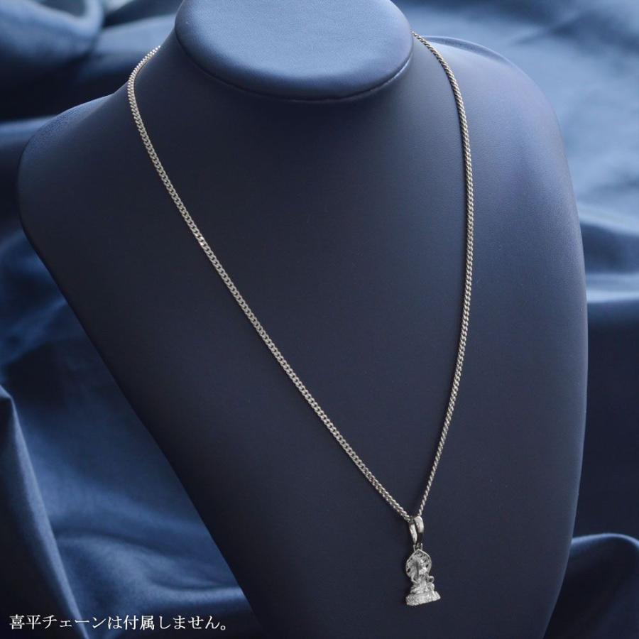 ペンダントトップ メンズ プラチナ 不動明王 ペンダントヘッド ペンダントトップ メンズ プラチナ 不動明王 ペンダントヘッド