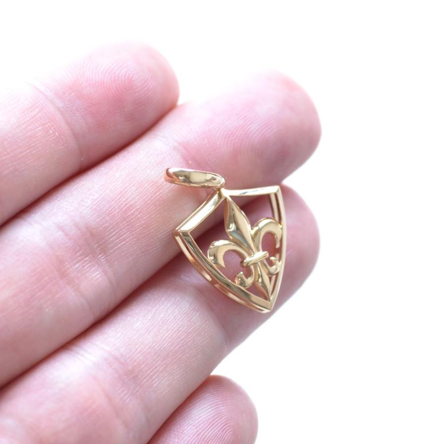 ペンダントトップ メンズ 18金 K18 メンズペンダントトップ 百合の紋章