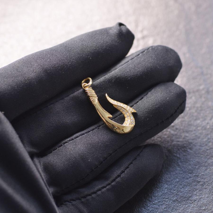 ペンダントトップ K18 フィッシュフック ダイヤモンド メンズ 18金