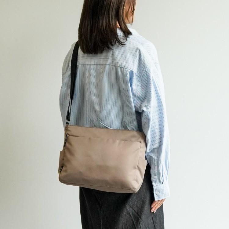 Ace ACE エース アリッサム ショルダーバッグ ファスナー