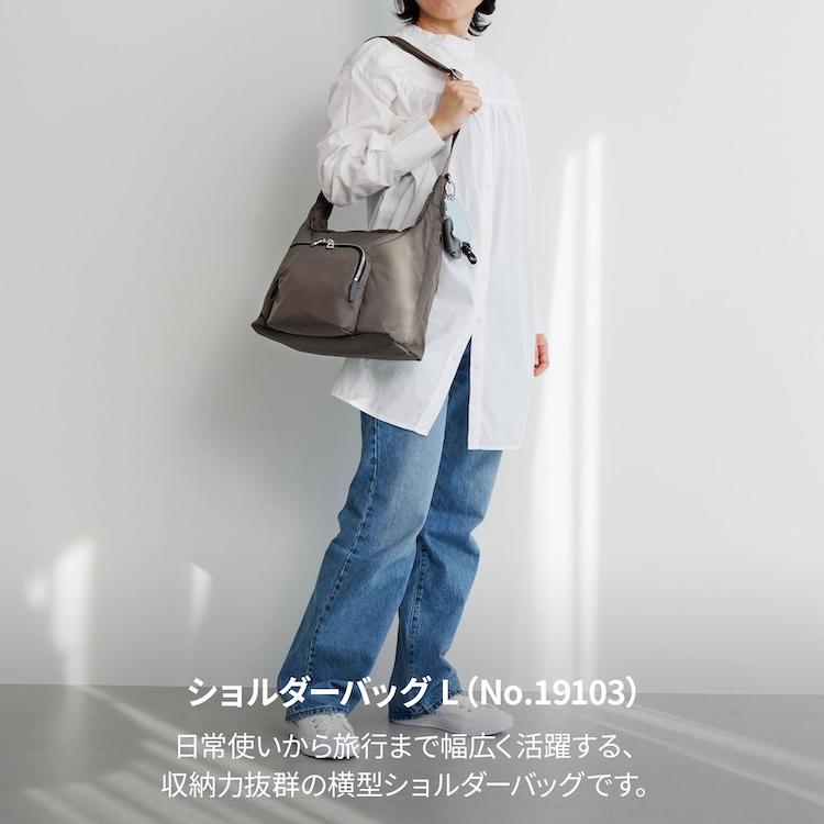 ace. エース公式 ショルダーバッグ レディース 11L キーチャーム