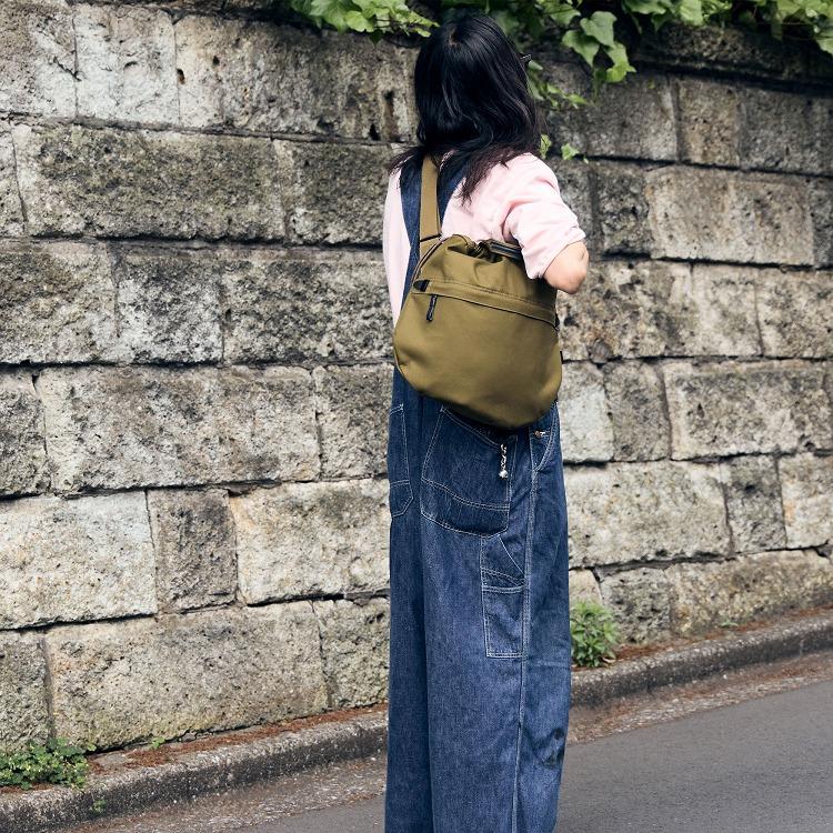 UNTRACK アントラック　ヘルメットバッグ　UOMO UNTRACK 父の日 ギフト ショルダーバッグ アントラック エース