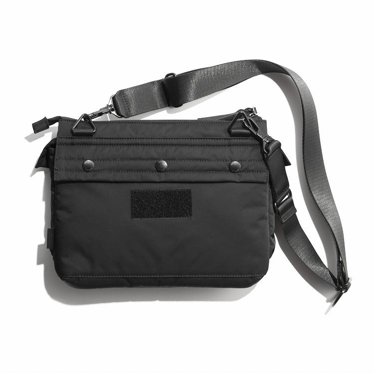 UNTRACK サコッシュ カジュアルバッグ UNTRACK CITY PLUS THE HELMET 