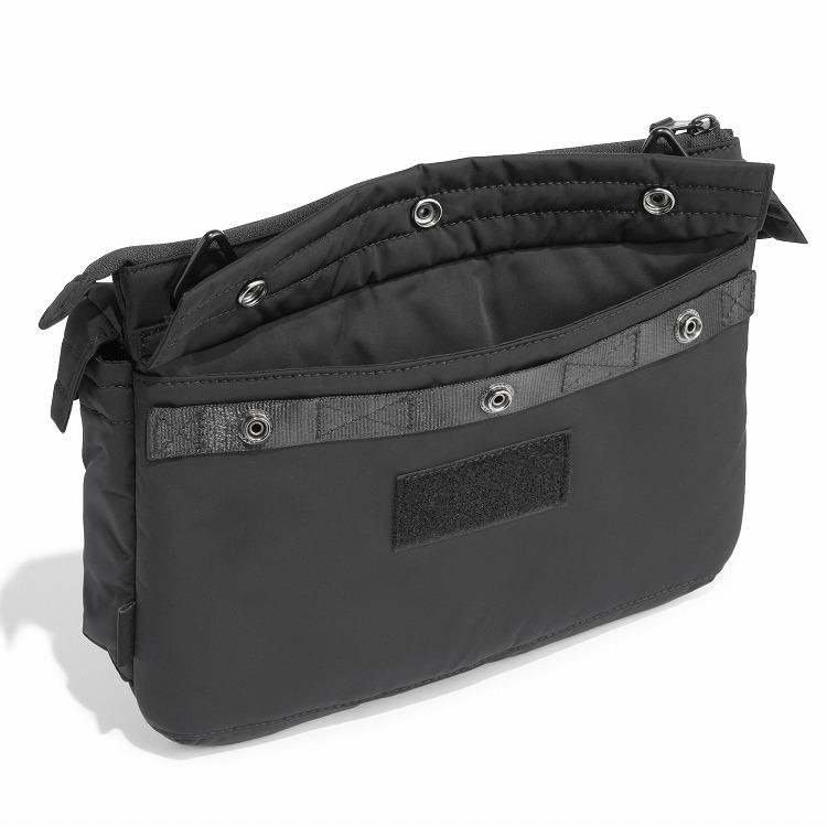 UNTRACK サコッシュ カジュアルバッグ UNTRACK CITY PLUS THE HELMET 