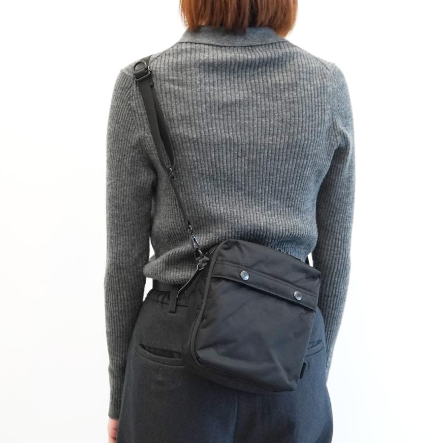 UNTRACK 公式 アントラック CITY DS ショルダーバッグ メンズ