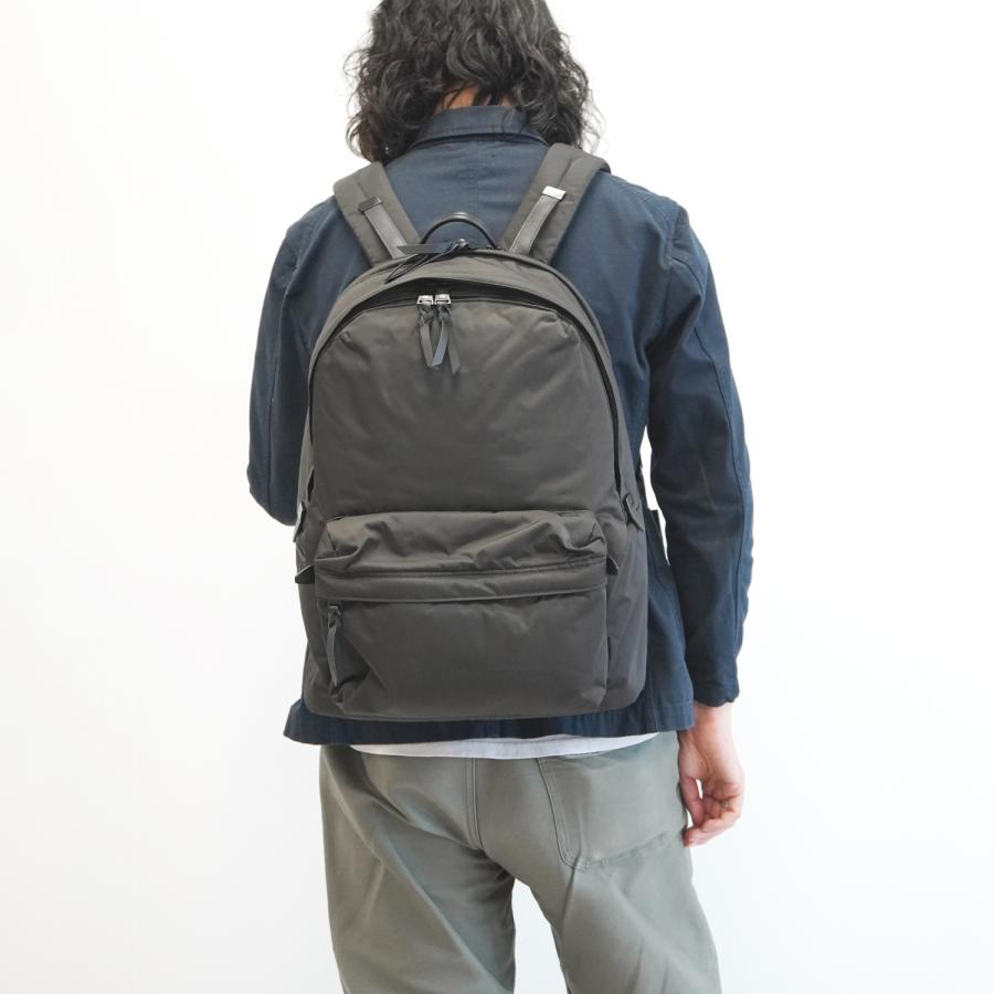 UNTRACK 公式 アントラック CITY DS リュックサック B4サイズ 15.6