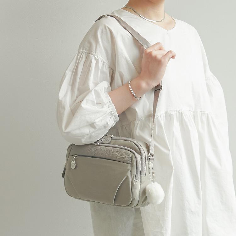 ショルダーバッグ エース カナナプロジェクト カナナバッグ PJ1 4th 2L 260g レディース 軽量 撥水 抗菌 抗ウイルス 吸水速乾 テフロン加工 セーフティロック付き 旅行 おしゃれ 67641 Kanana Project（カナナプロジェクト） エース公式 ショルダーバッグ