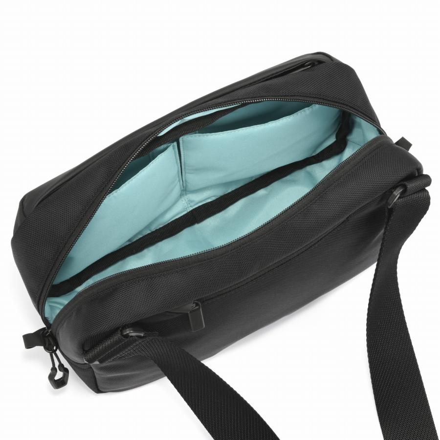 ace.／エース ラグレンティスクロス ショルダーバッグ 撥水 A4サイズ エース ace. ラグレンティスクロス/ショルダーバッグ （ブラック