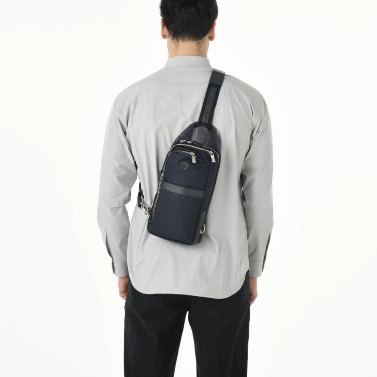 【新品・タグ付】Orobianco メンズ ブラック ボディバッグ 保存袋付 オロビアンコ Orobianco オロビアンコ ボディバッグ ワンショルダー