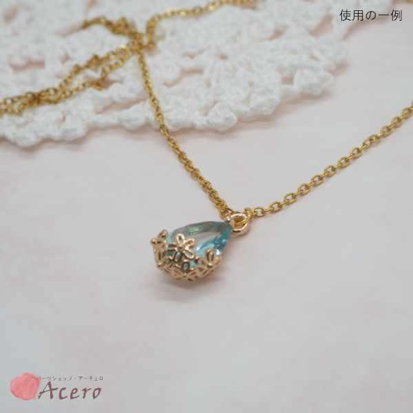クリアガラスペンダントトップ　クリアブルーとゴールドカラー花とドロップ　1個　X-GLAA-T007-05C |  | 04