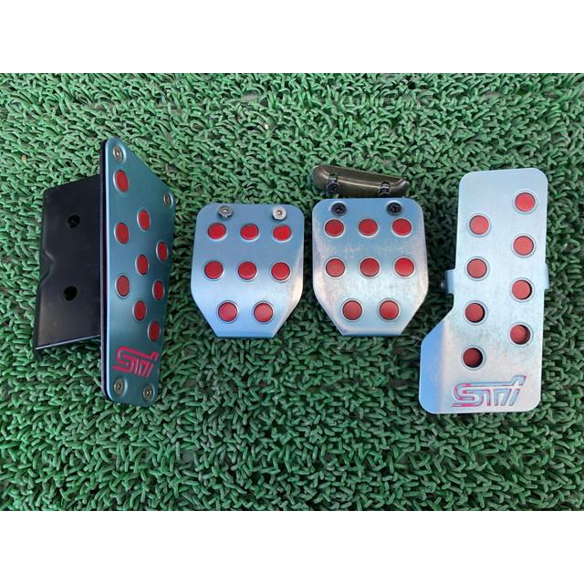 STI アクセル・ブレーキペダル 4点セットGC8