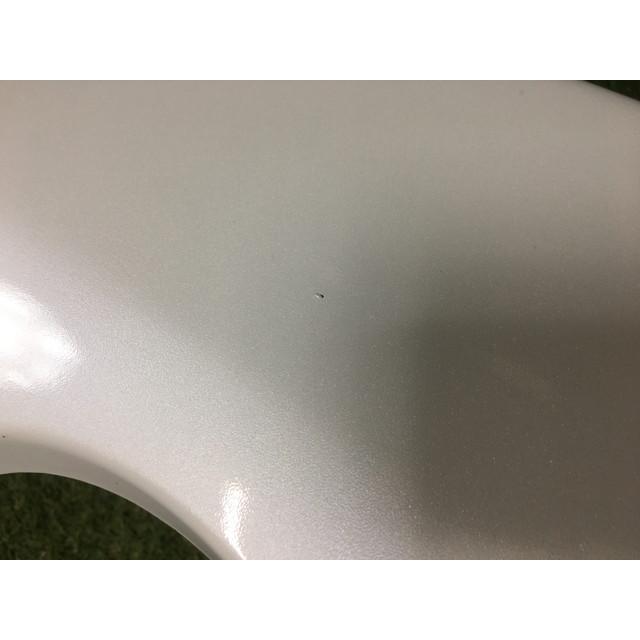 ☆200系 ハイエース ワイド 純正 リアバンパー 070 ホワイトパール