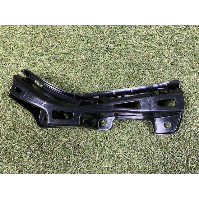 ☆ZC33S スイフトスポーツ フロントバンパーサポート ブラケット