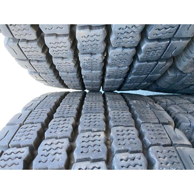 ★スタッドレス★バリ溝★245/70R19.5 ブリヂストン製 W910 リトレッドタイヤ 再生タイヤ 更生タイヤ 冬タイヤ 8本 (3)の画像