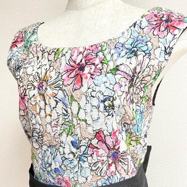 リナシメント（Rinasciment)ビーズ刺繍 ノースリーブ チュニック リナシメント（Rinasciment)ビーズ刺繍 ノースリーブ チュニック