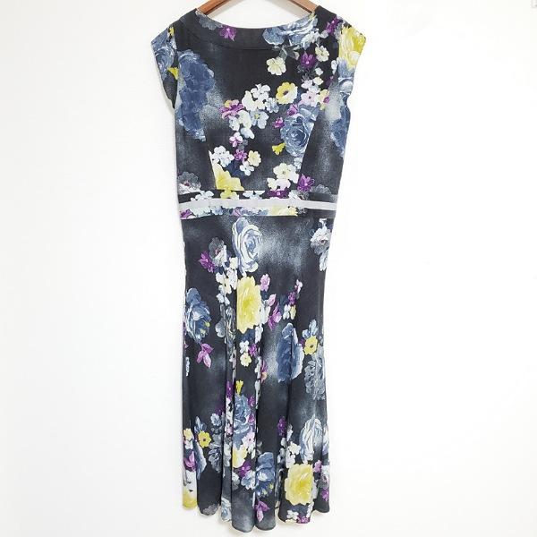 LAURA ASHLEY（ローラアシュレイ） #snc ワンピース 9 ノースリーブ 花 