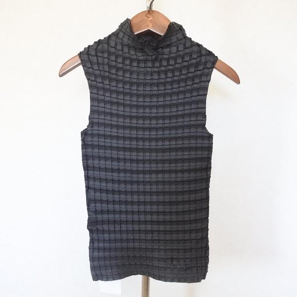 新品センソユニコ芽風カットソー