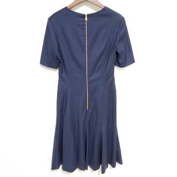 新品▪︎エスカーダ▪︎ラインの綺麗なワンピース▪︎34 ESCADA #wnc エスカーダ ワンピース 34 紺 半袖 バックジップ