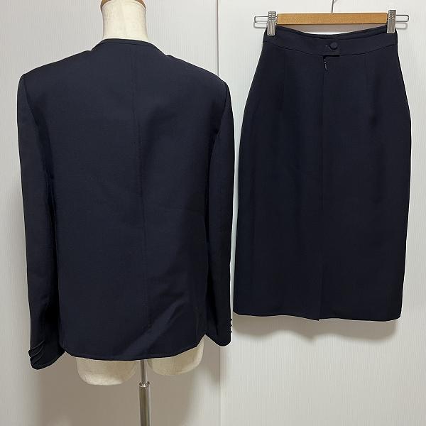 HERNO #anc ヘルノ Herno スカートスーツ 40 紺 ノーカラー 無地  