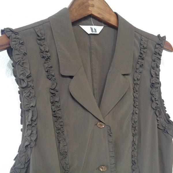 新品 センソユニコ t.b プリーツ加工 ジレ ベスト 薄手 38 新品 センソユニコ t.b プリーツ加工 ジレ ベスト 薄手 38 新品