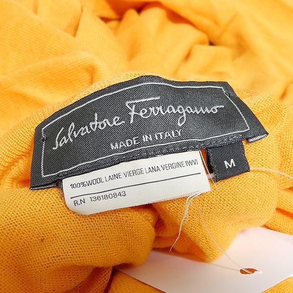 【まい】サルヴァトーレフェラガモ Vネックニット セーター 長袖 シルク混 まい様専用】サルヴァトーレフェラガモ Vネックニット セーター